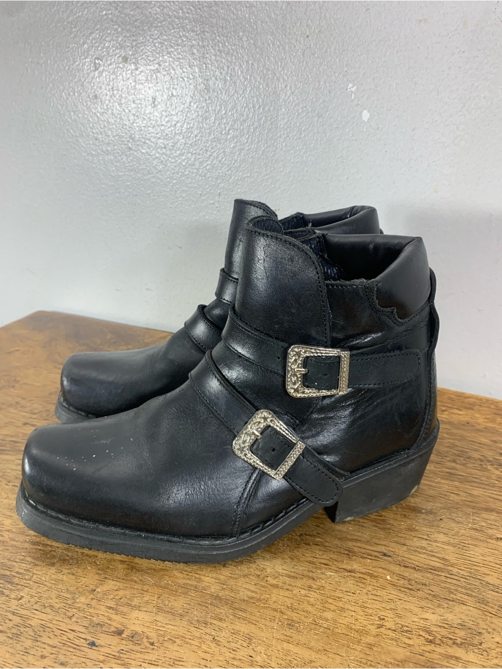 Vintage made in Spain cowboy biker style leather boots